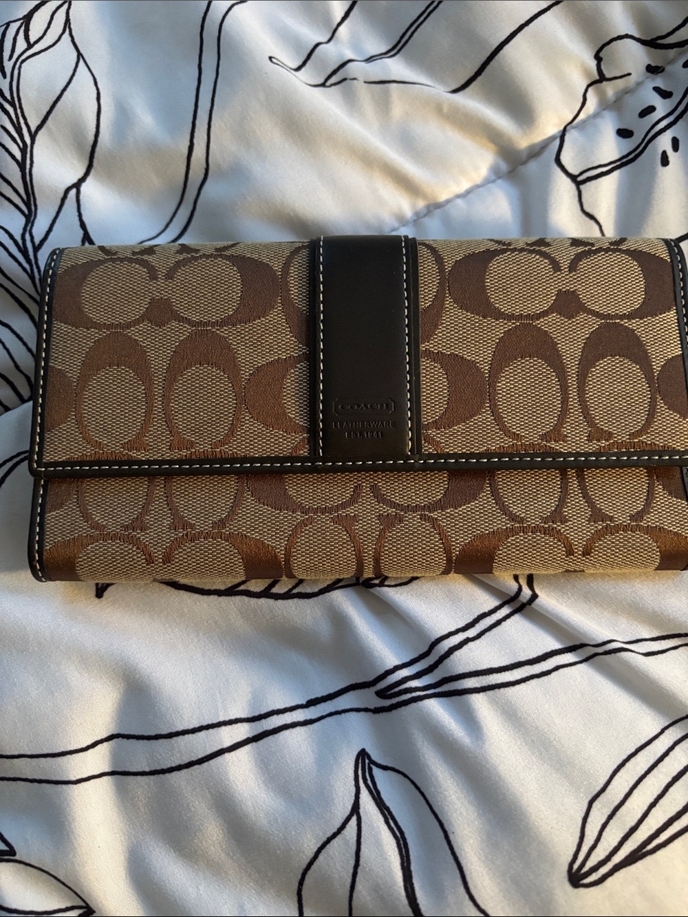 Coach Brown/Tan Signature Continental Wallet